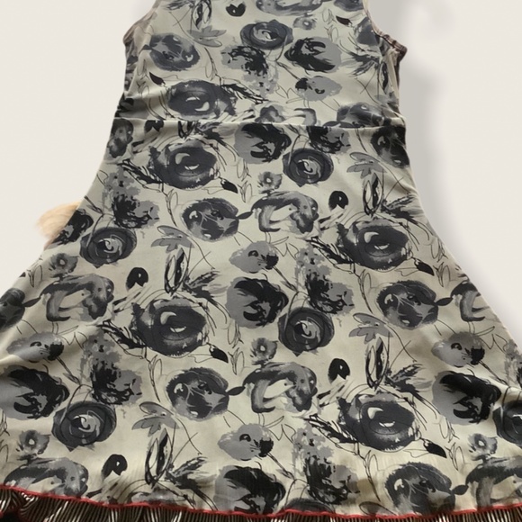 Lavena sleeveless dress - Picture 9 of 10